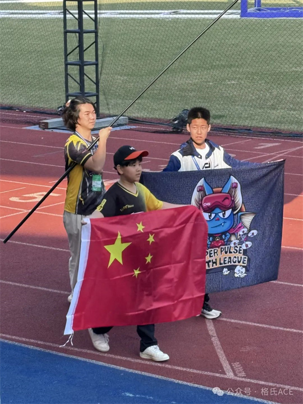 龍隊(duì)、小白、果果