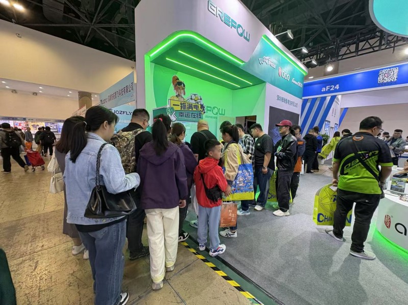 人氣爆棚的娃娃機抽獎活動