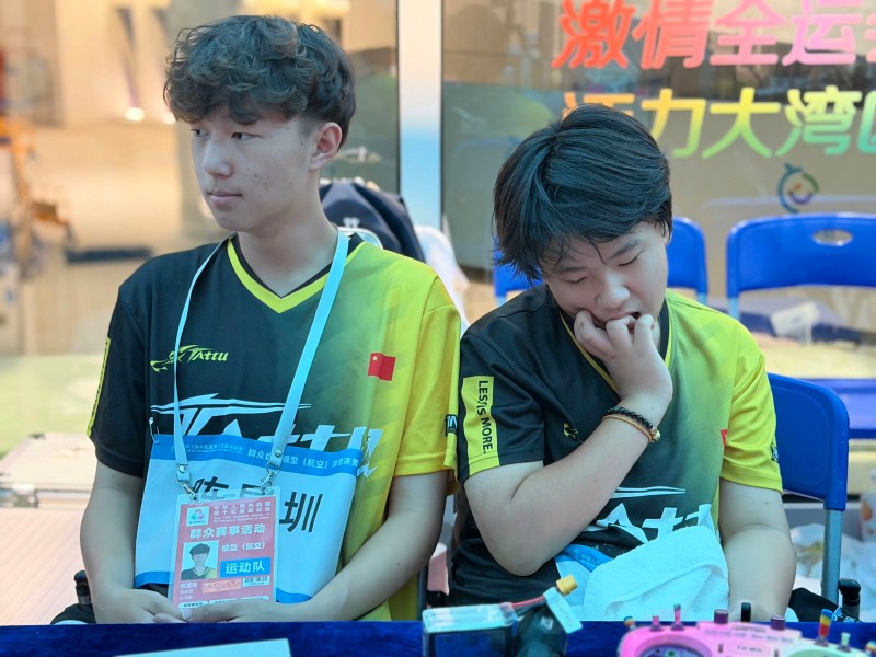 小白、果果，